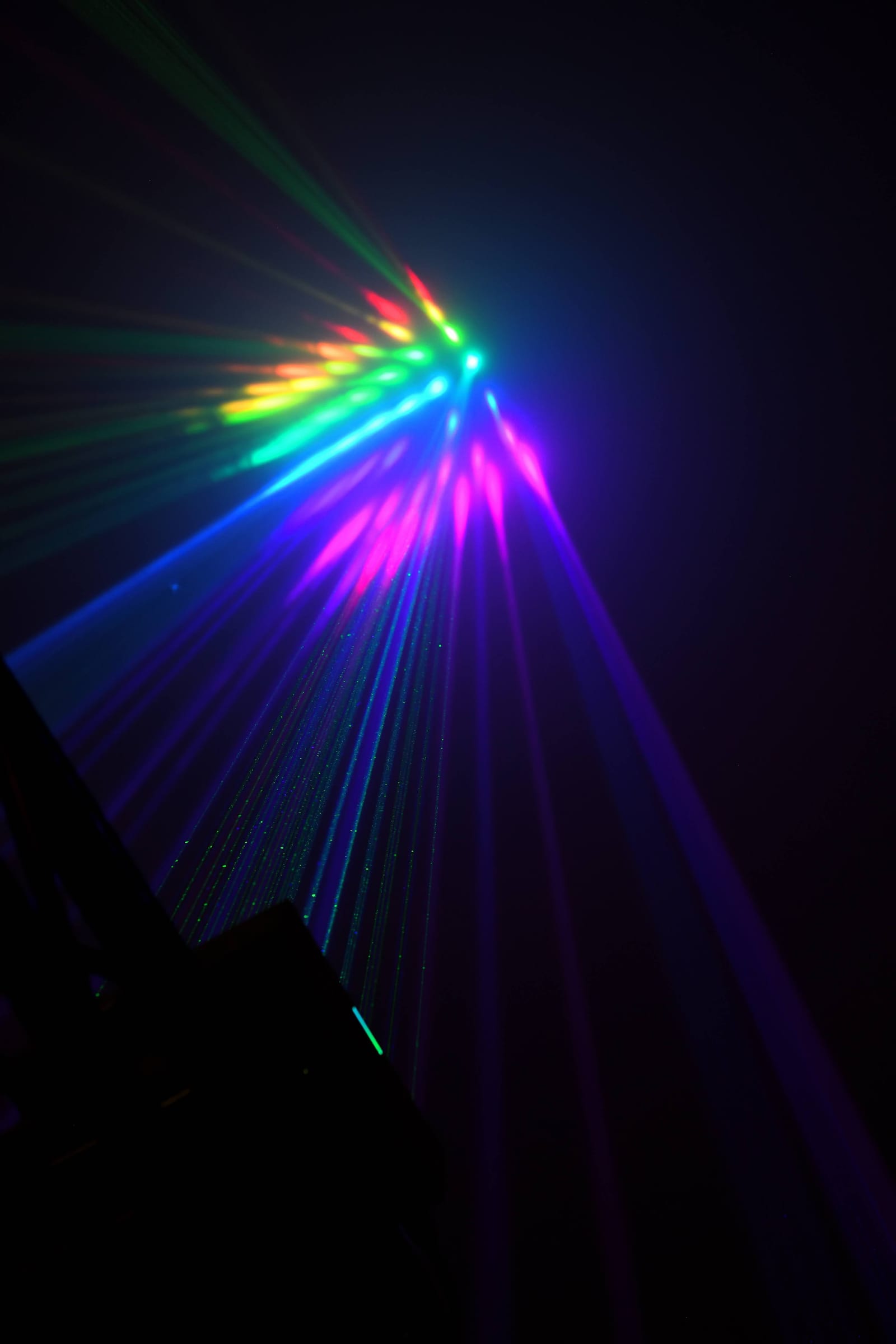 Rainbow laser beams close to the array